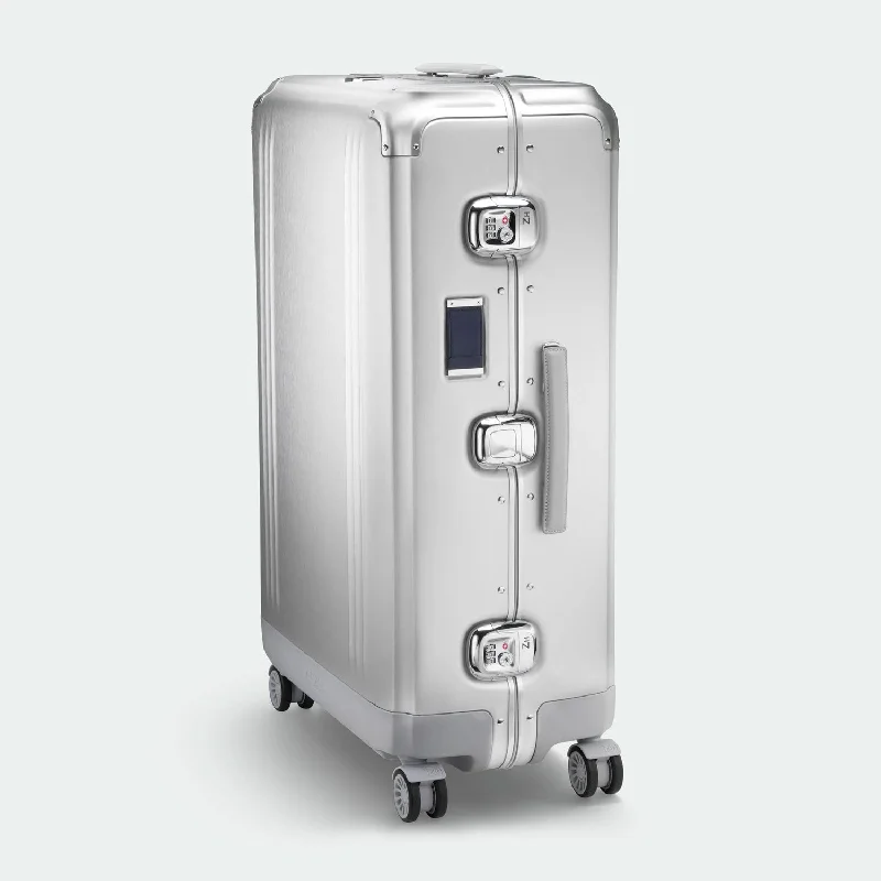 Zero Halliburton Pursuit Aluminum Medium Travel Case Silver